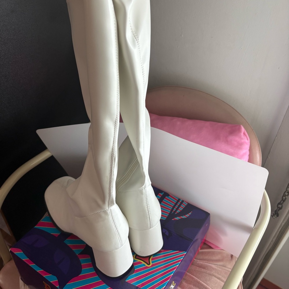 Funtasma White Knee-High Women's Boots - Picture 6 of 9